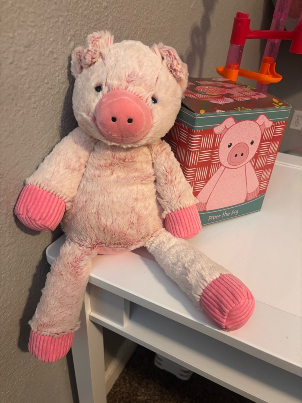 Scentsy Pink Pig Plush- “Piper the Pig”
